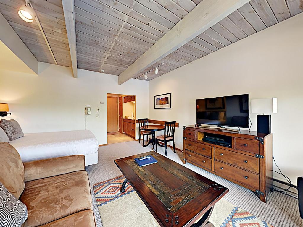 Timberline Condominiums Studio Deluxe Unit 214 image