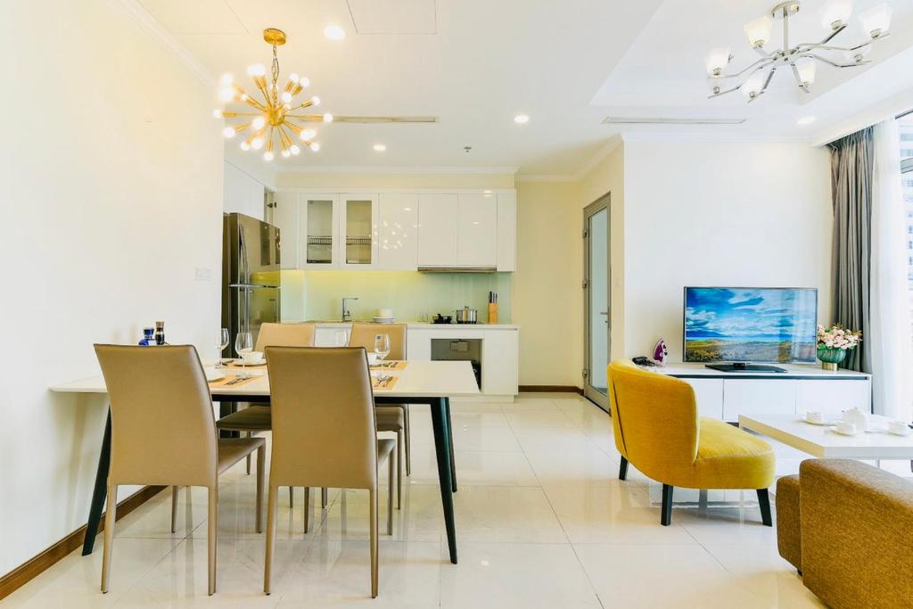 *BOM HOMES* VINHOMES CENTRAL PARK- LUXURY APARTMENT