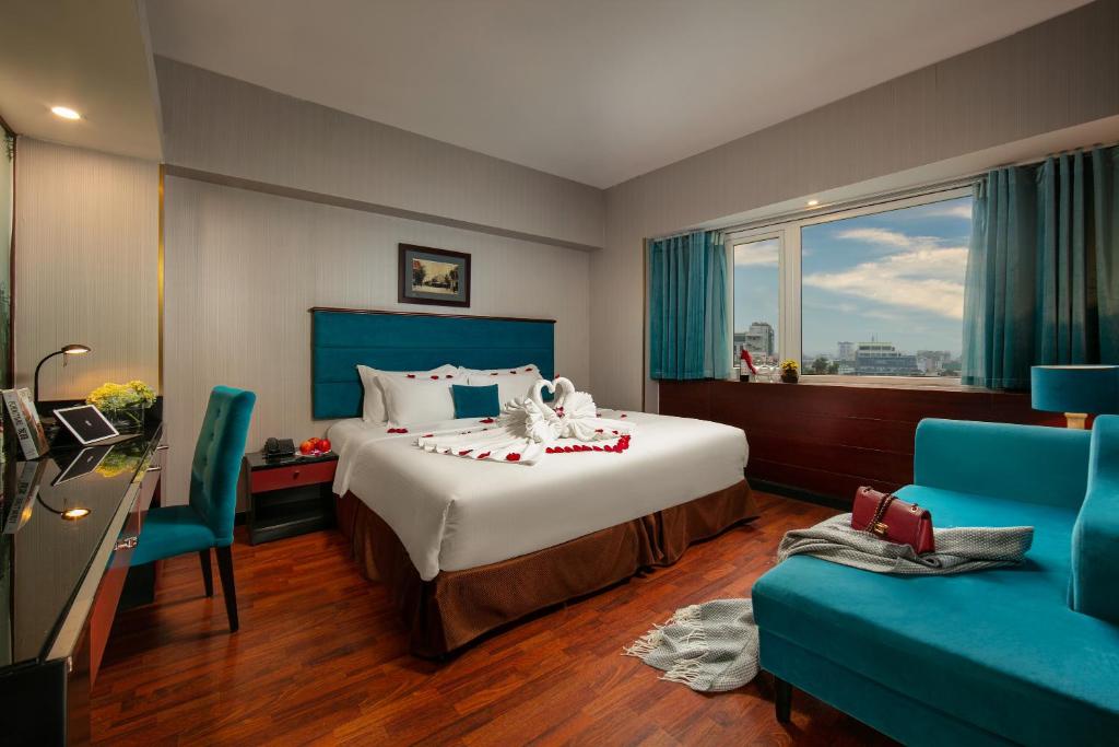 Сьюит (Полулюкс с видом на город), Ja Cosmo Hotel and Spa
