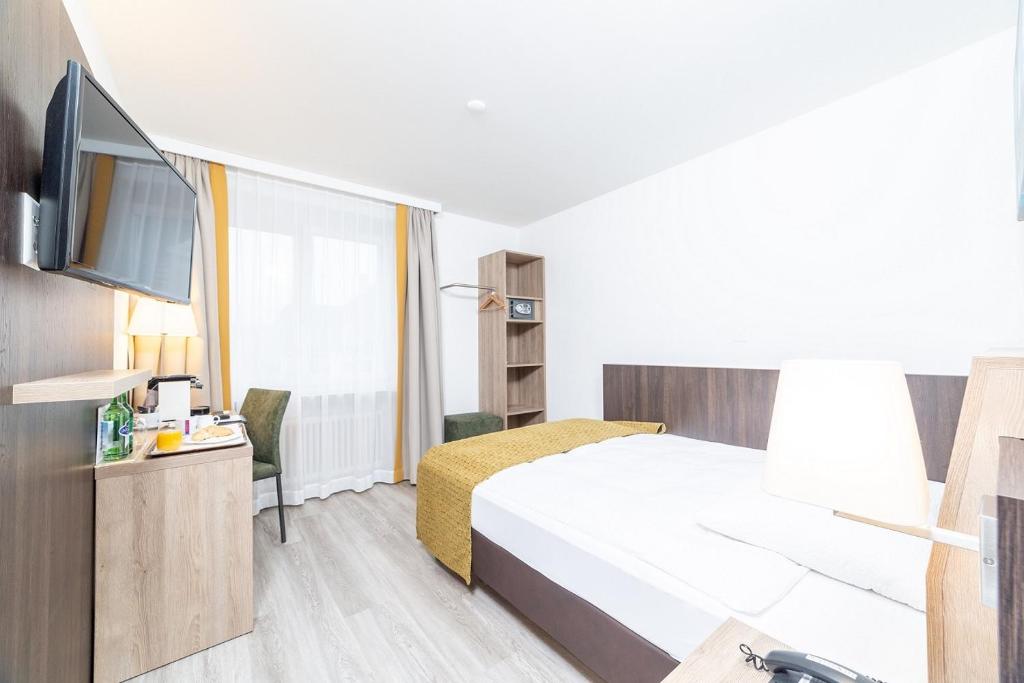 Двухместный (Современный номер с кроватью размера «queen-size»), Hotel Alfa