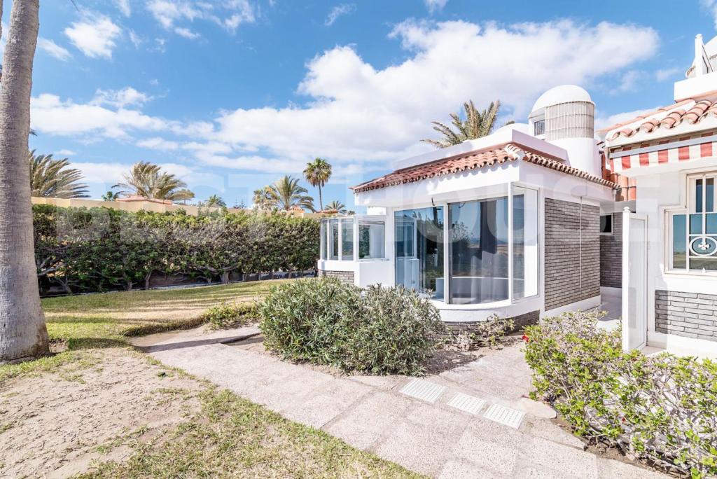 Stunning Bungalow at the Sand Dunes of Maspalomas photo 1