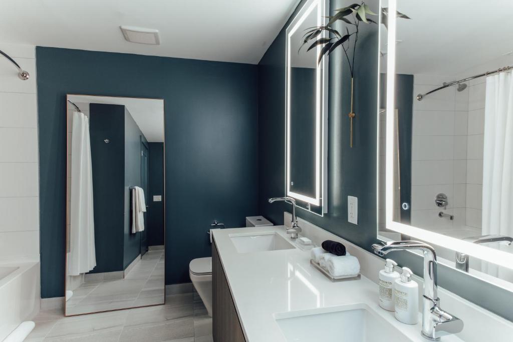 Апартаменты (Улучшенные апартаменты), Mint House Miami