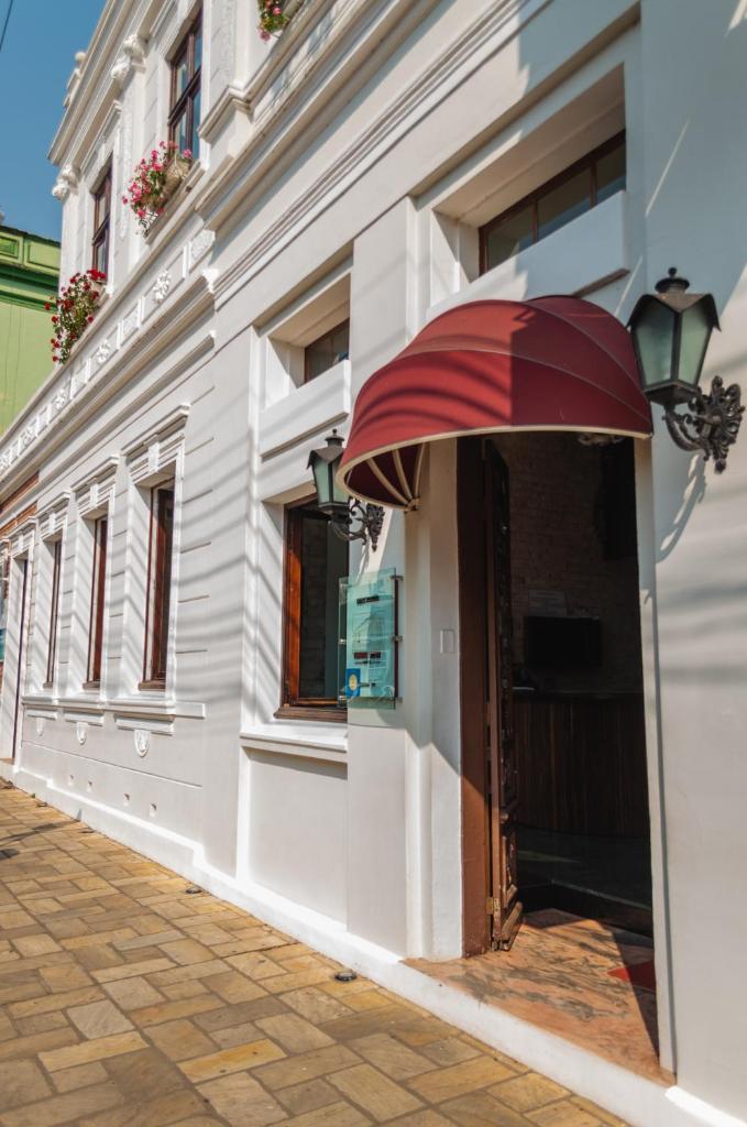 Central Palace Hotel photo 3