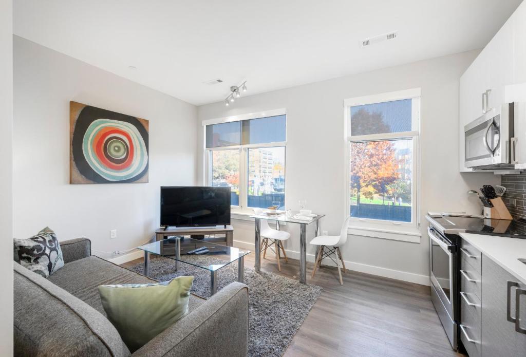 Global Luxury Suites East Boston photo 4