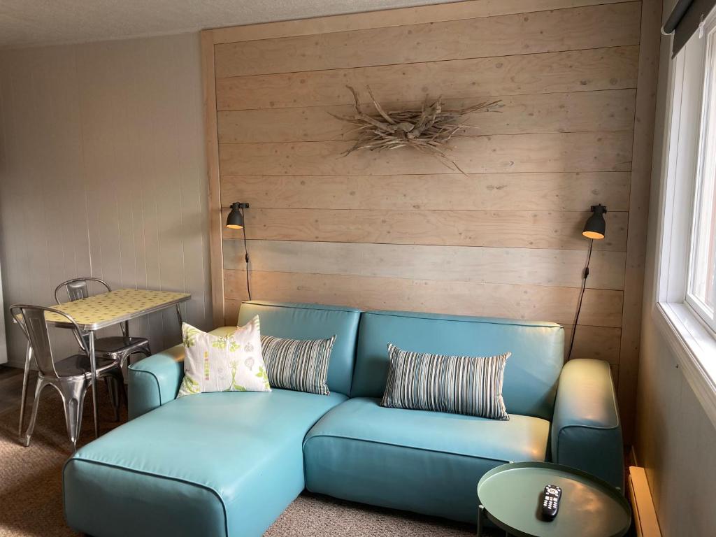 Pinewood Inn photo 1