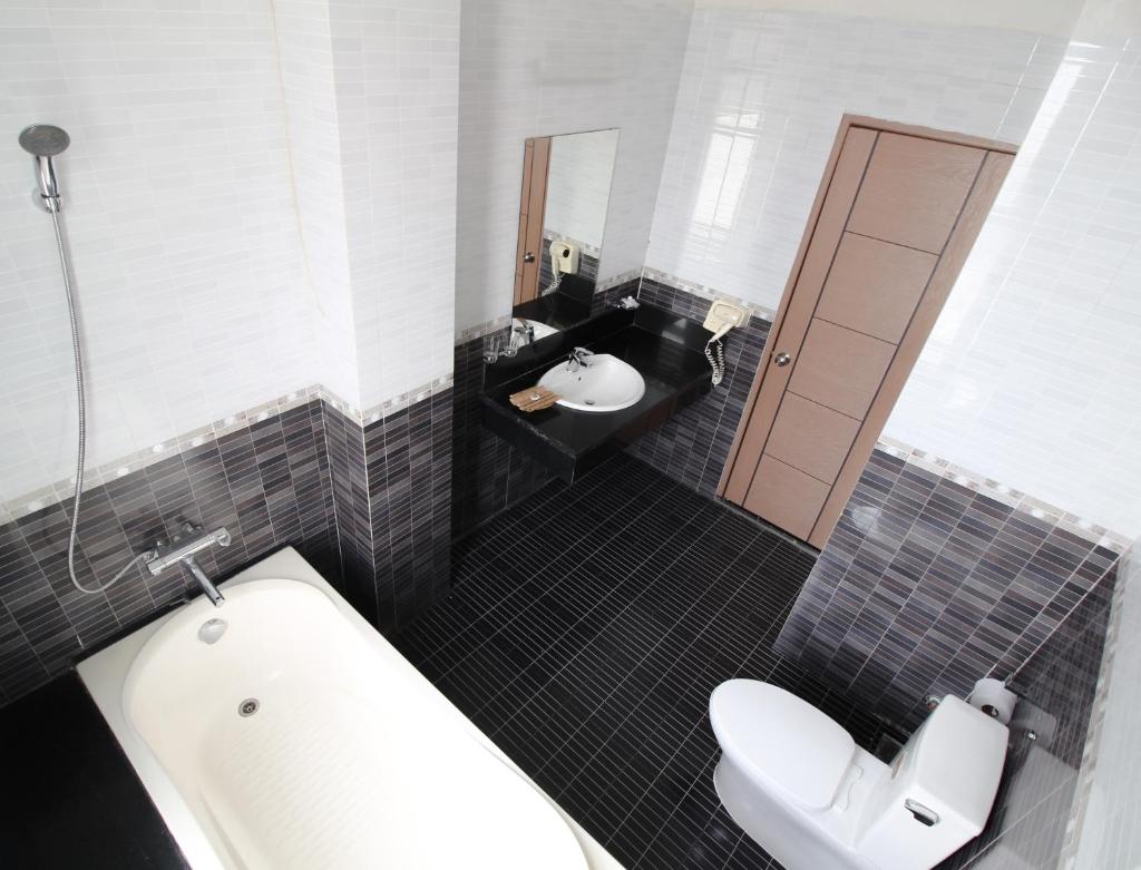 Трехместный (Улучшенный трехместный номер), Avalon Da Nang Hotel