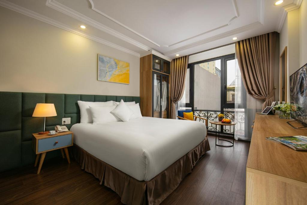 Двухместный (Улучшенный двухместный номер с 1 кроватью), C'Bon Hotel Do Quang
