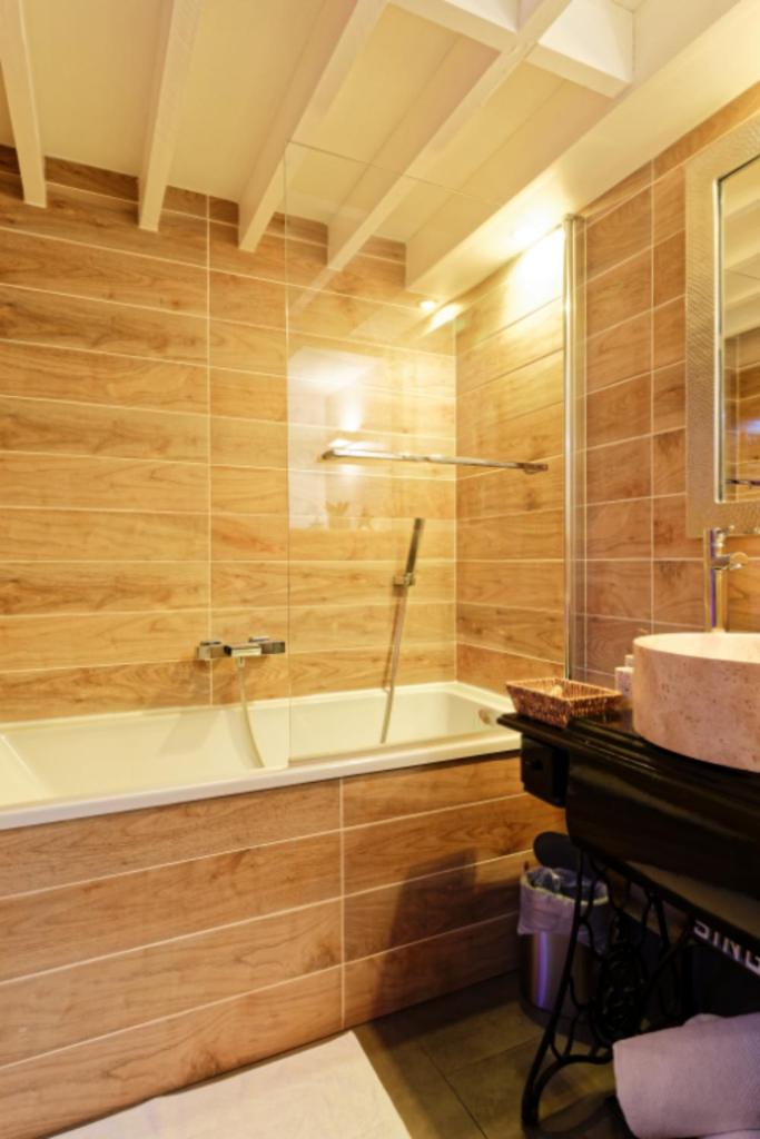 Romance Spa lofts haut de gamme avec sauna - Thumbnail image
