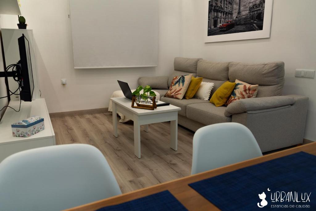 UrbanLux Feria photo 1