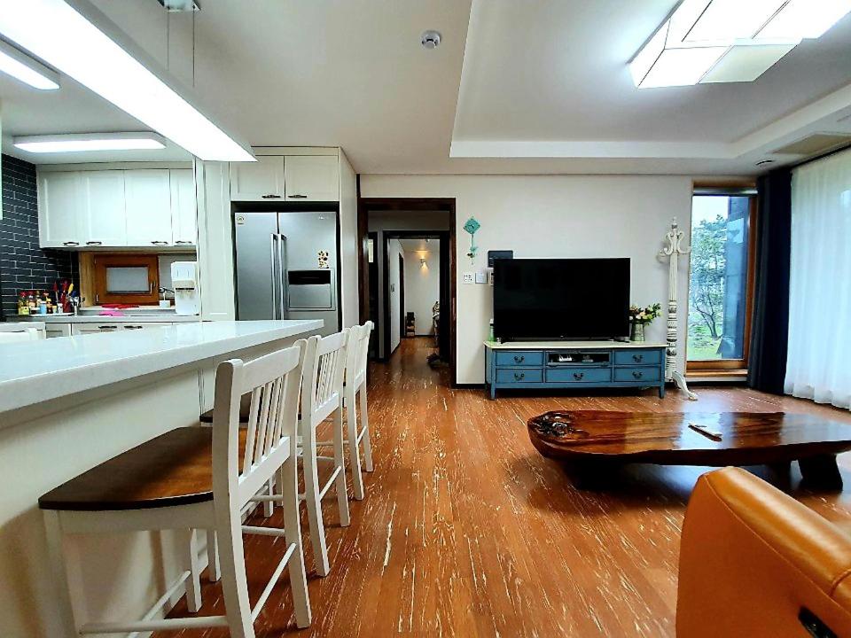 Jeju TheRiche Pension photo 3