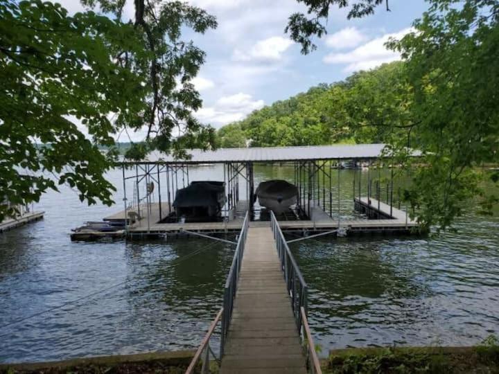 Large Lake Tudor Home, Dock, 3 acres, walk to Bagnell Dam , 1 MM photo 1