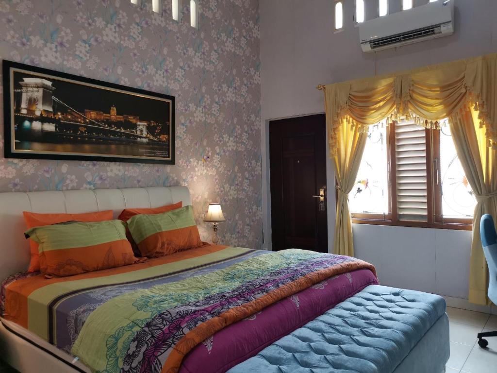 Nariska Suite Homestay - Tap to explore photos