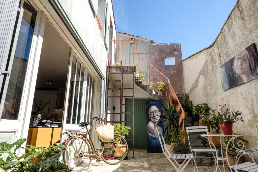 Logement Design à Loix-en-Ré - 2 étoiles - Centre Village photo 2
