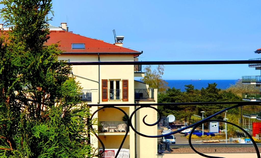 Baltic Batavia z widokiem na morze photo 1