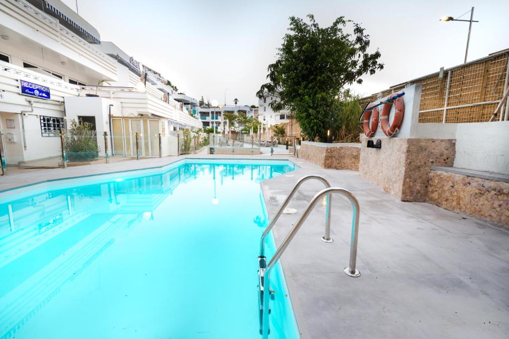 Calypso Oasis Apartments photo 1