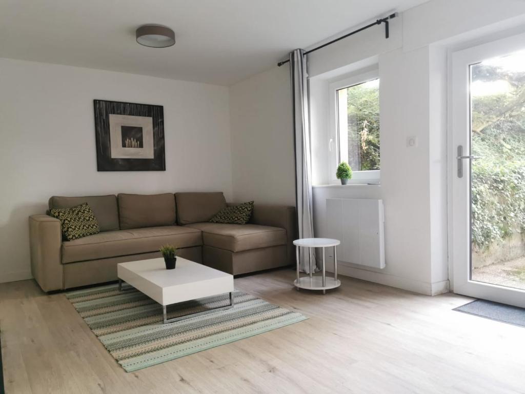 " Petit Cocon 67 " cosy F2 de 65m2 proche Strasbourg photo 1