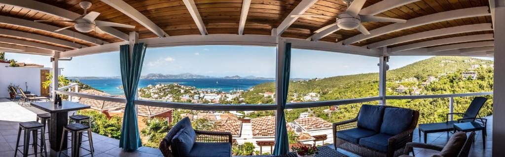 Fantastic Penthouse at Sunset Serenade Suites photo 4
