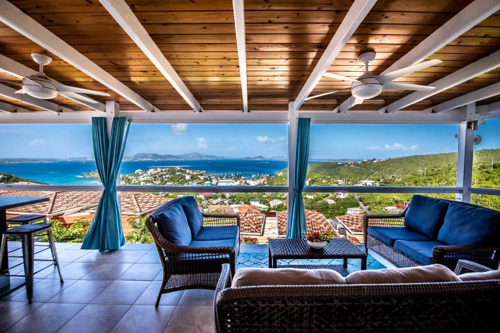 Fantastic Penthouse at Sunset Serenade Suites photo 3