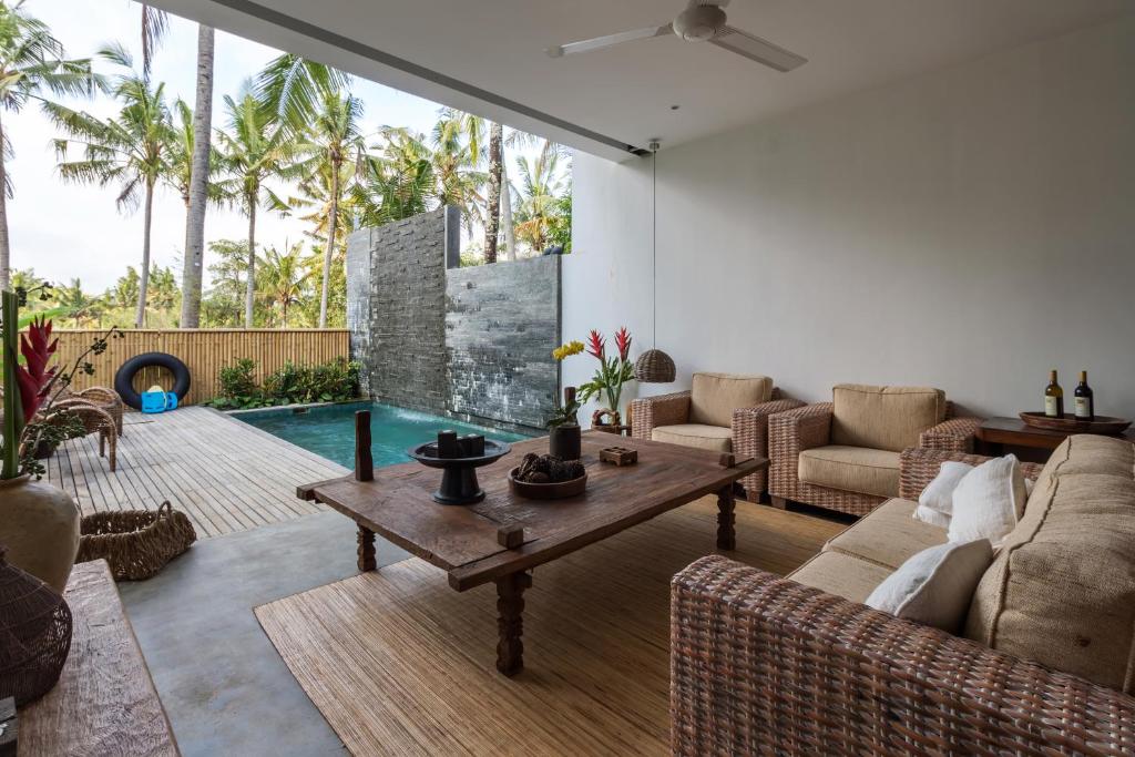 Вилла (Вилла с 2 спальнями и собственным бассейном, бесплатные привилегии), De Ubud Villas & Spa