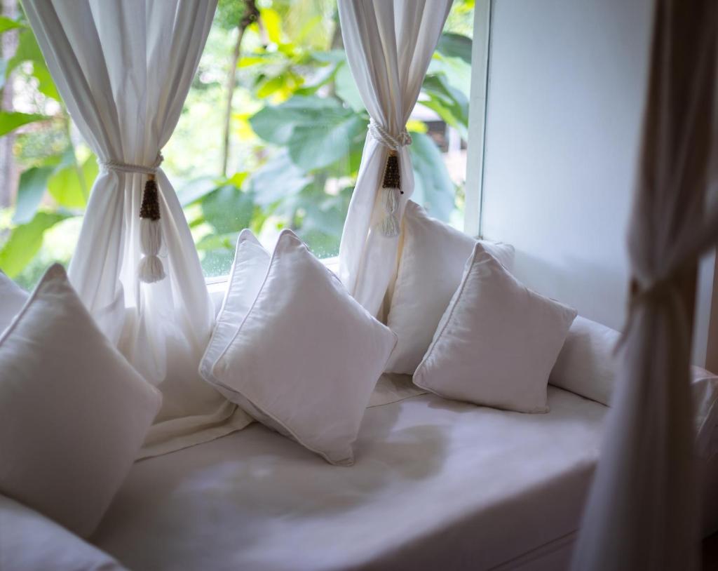 Вилла (Вилла с 2 спальнями, частным бассейном и видом на сад), De Ubud Villas & Spa