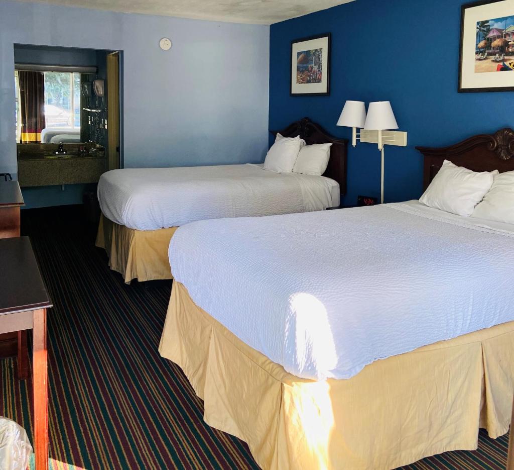 Days Inn by Wyndham Mt Pleasant-Charleston-Patriots Point photo 2