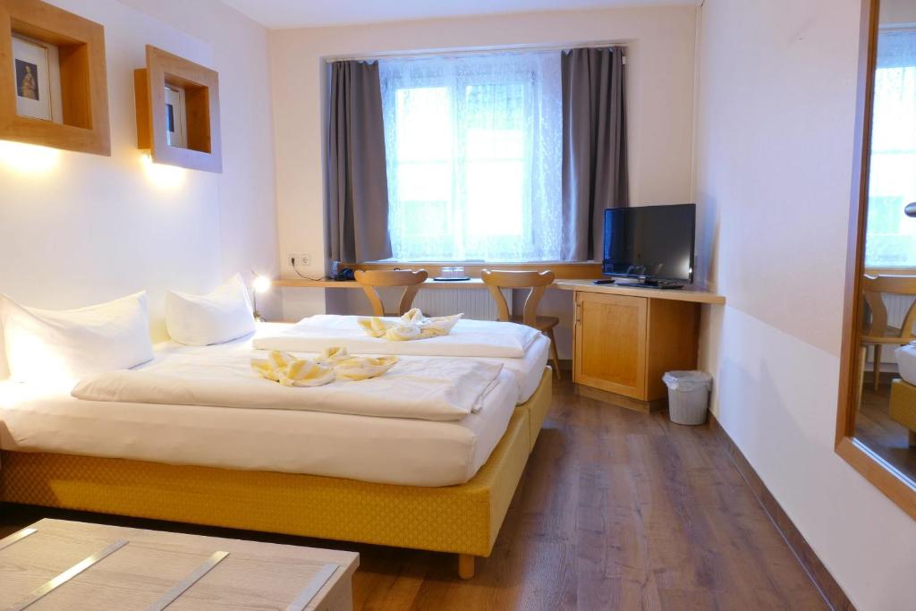 Altstadt-Hotel Zum Hechten photo 2
