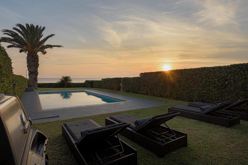 Luxurious Beachfront Villa Maira photo 4