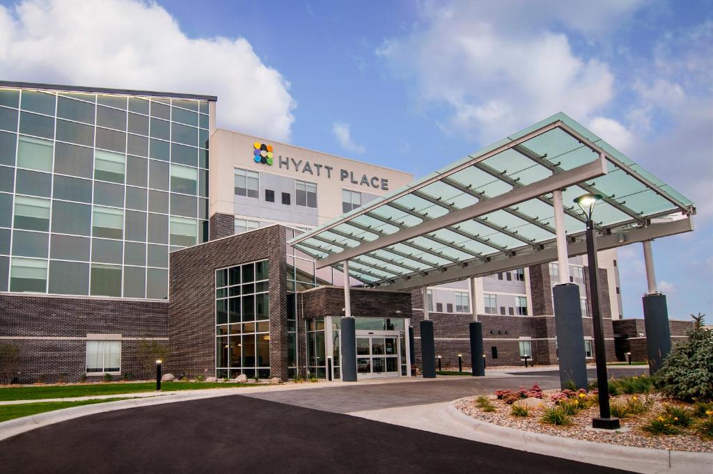 Hyatt Place Sioux Falls South image