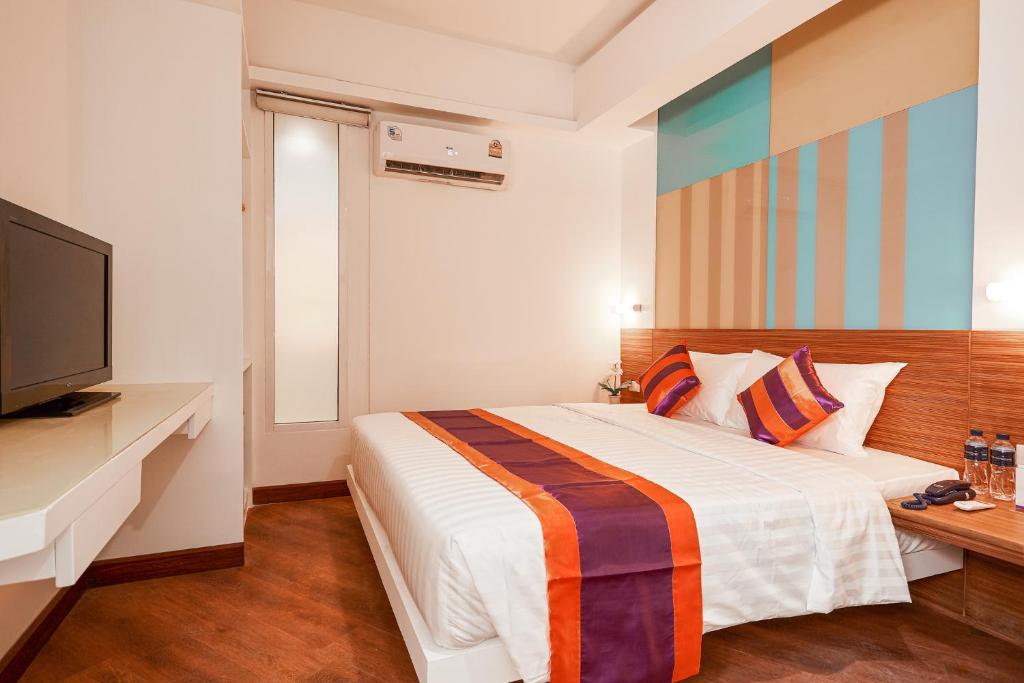 Двухместный (Улучшенный двухместный номер с 1 кроватью), Asoke Suites