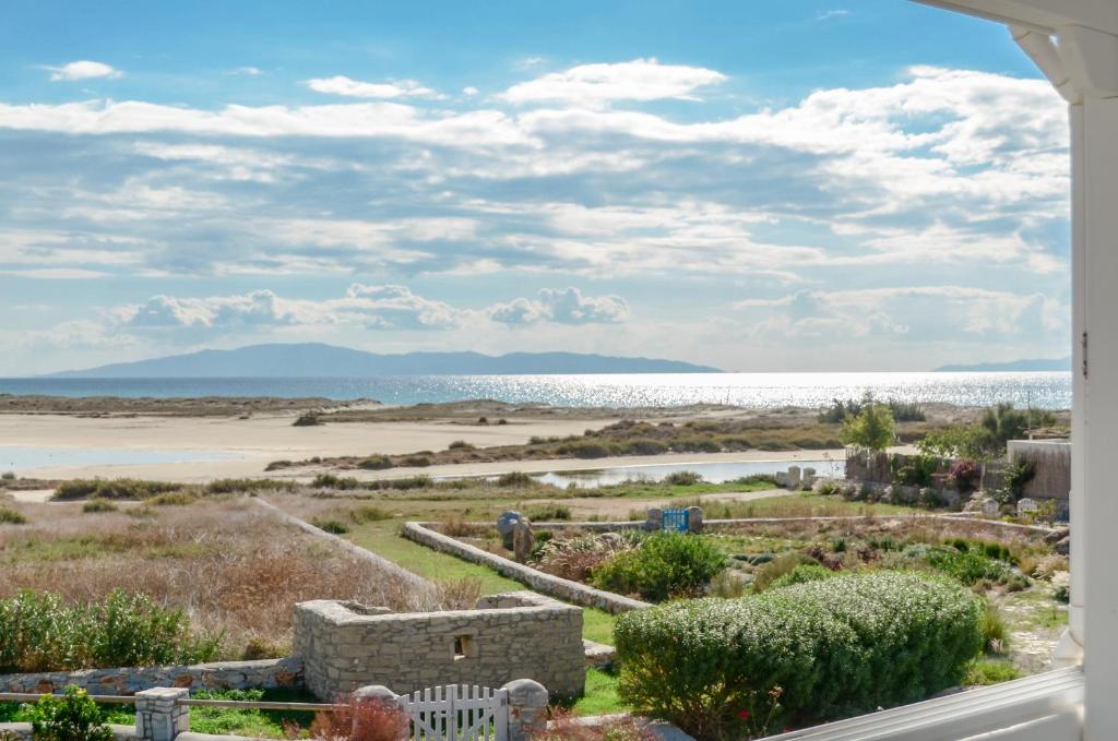 Naxian Wave Seaside Villa photo 4