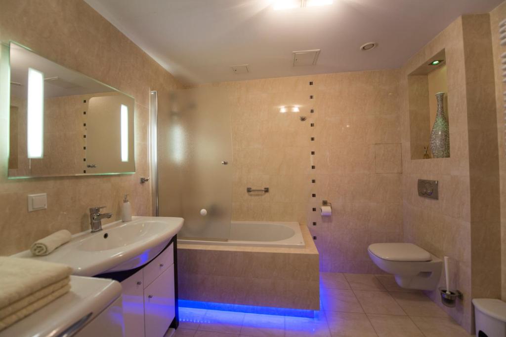 Апартаменты (Апартаменты с 1 спальней), Just Apartments