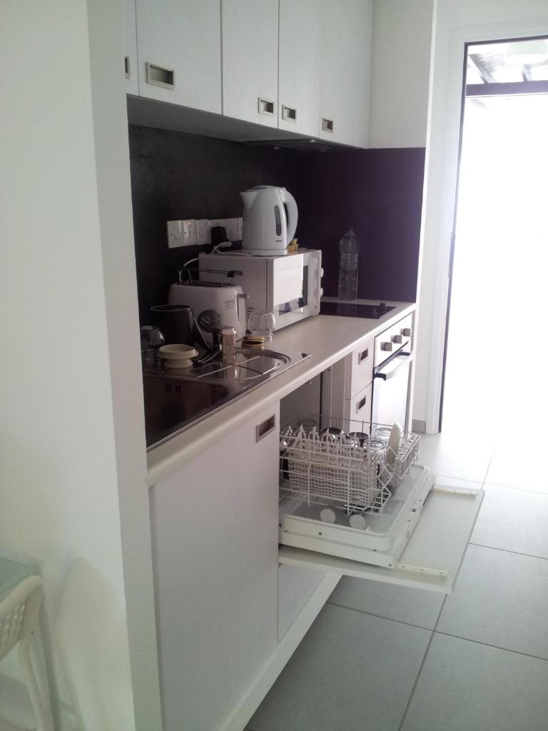 Yialos Luxury Apartments photo 4