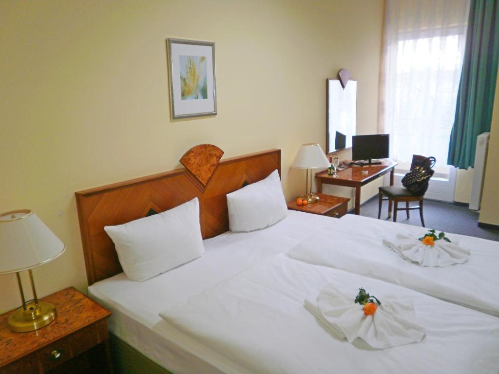 Двухместный (Двухместный номер с 1 кроватью и общей ванной комнатой), Hotel Amadeus Central