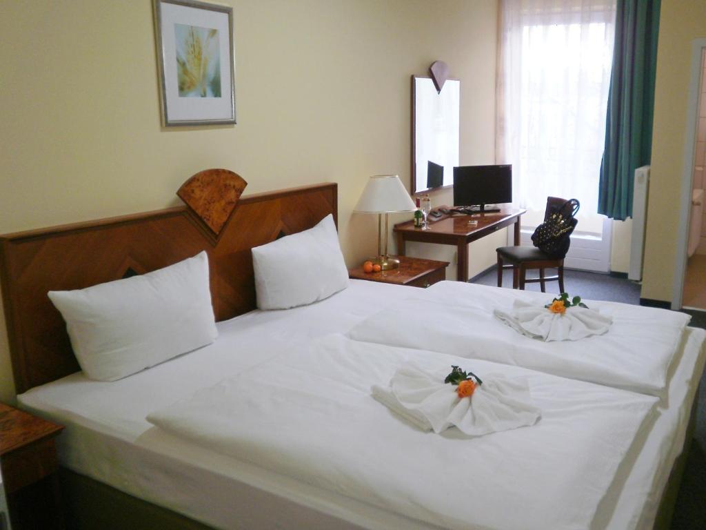 Двухместный (Двухместный номер с 1 кроватью и общей ванной комнатой), Hotel Amadeus Central