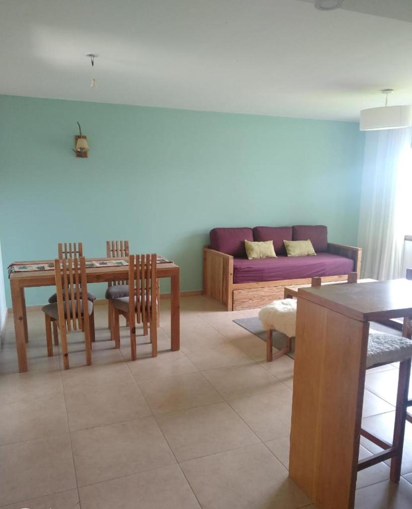 excelente departamento 4 personas villa Dina huapi 2 ambientes amplios PB photo 4