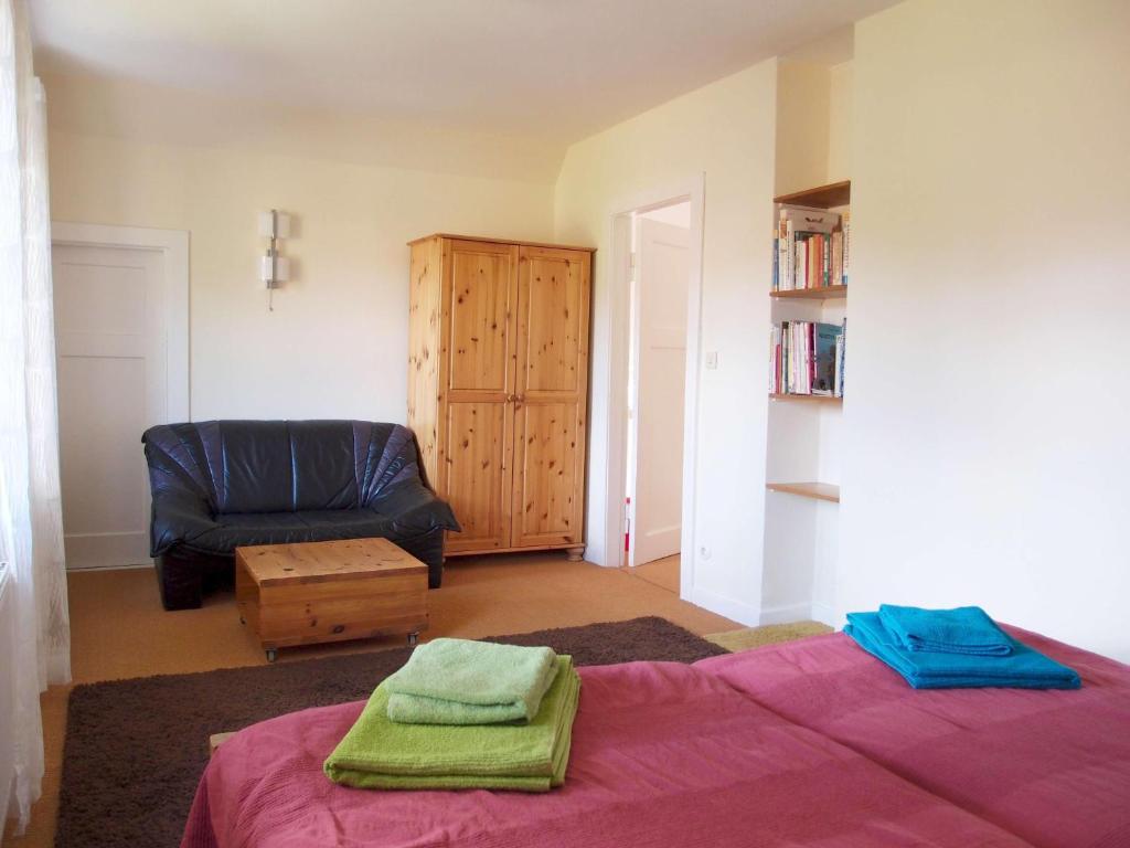 schoene-3-Zimmer-Ferienwohnung-in-St-Dionys-bei-Lueneburg photo 1