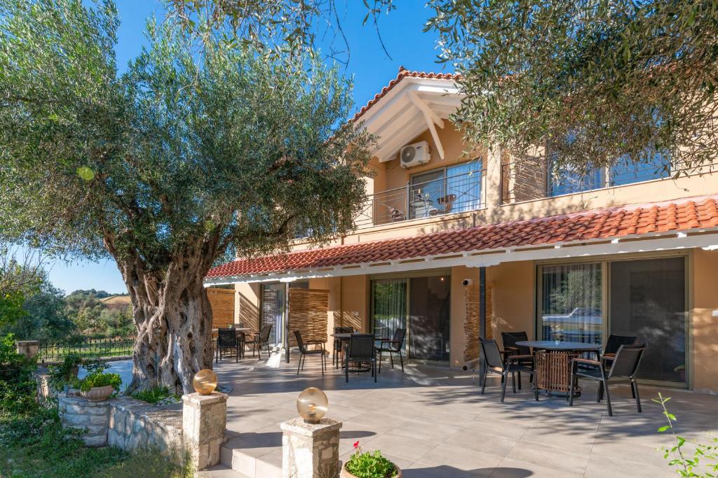 Eutopia Olive Garden photo 1