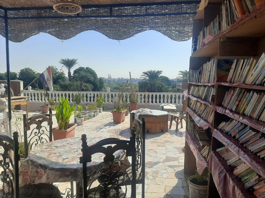 Апартаменты (Апартаменты-студио), Luxor Bella Vista Apartments and Hotel
