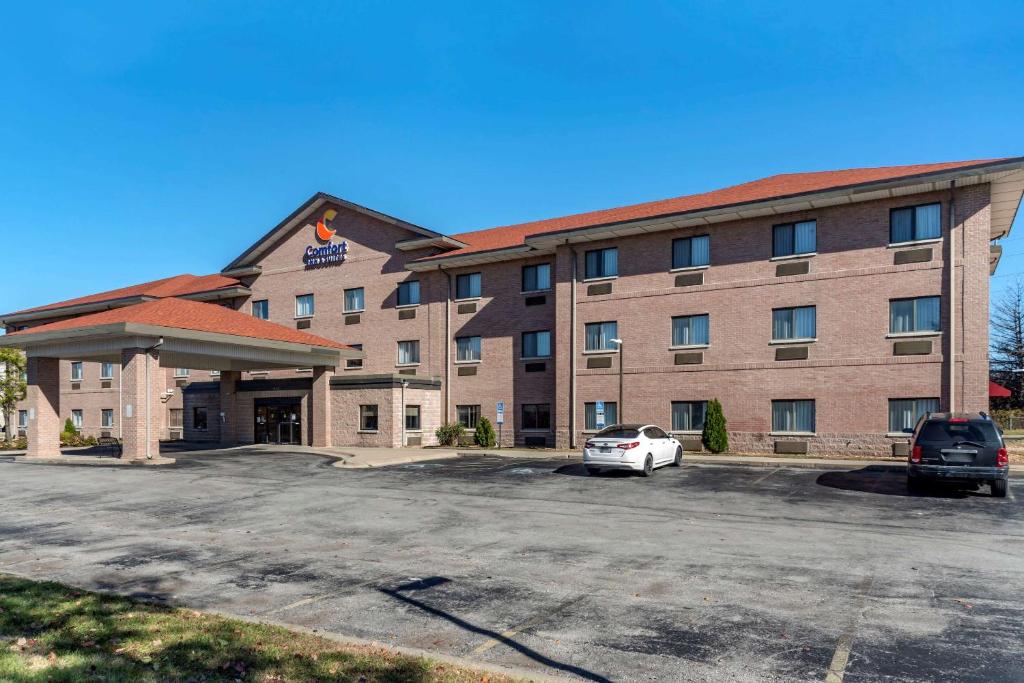 Comfort Inn & Suites Lees Summit - Kansas City image