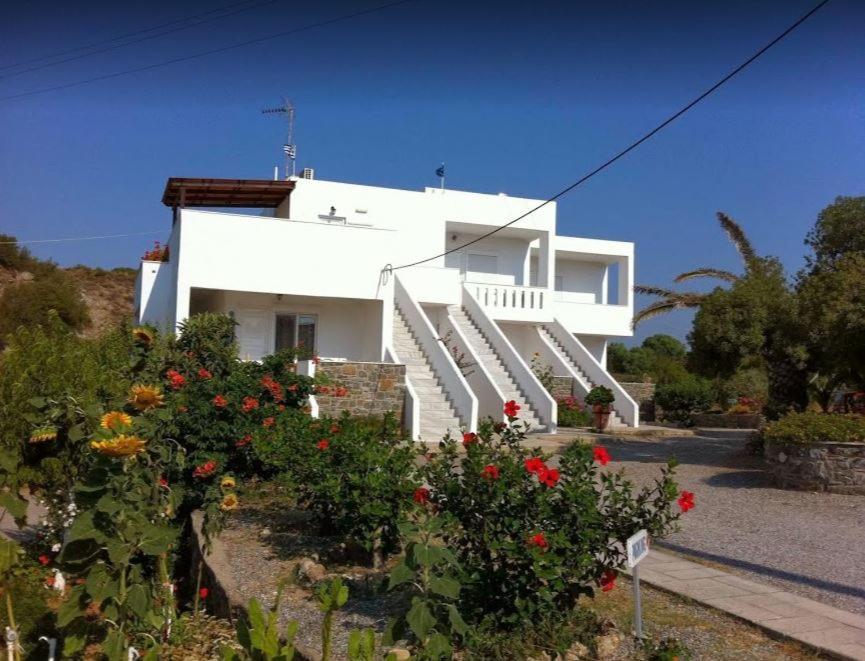 Tselios Apartments & Studios photo 1