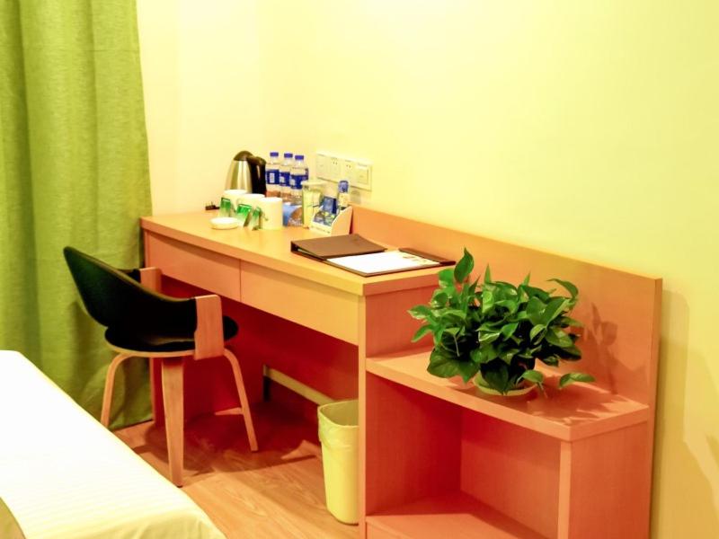 Vatica Suzhou Yongqiao District Yinhe 2 Road Wanda Plaza Hotel photo 1
