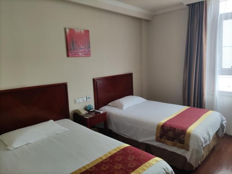GreenTree Inn Datong Railway Station South Yundingyayuan Express Hotel photo 3