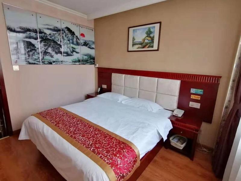 GreenTree Inn Hebei Chengde Luanping Luanyang Road Xiangyuan Road Express Hotel photo 3