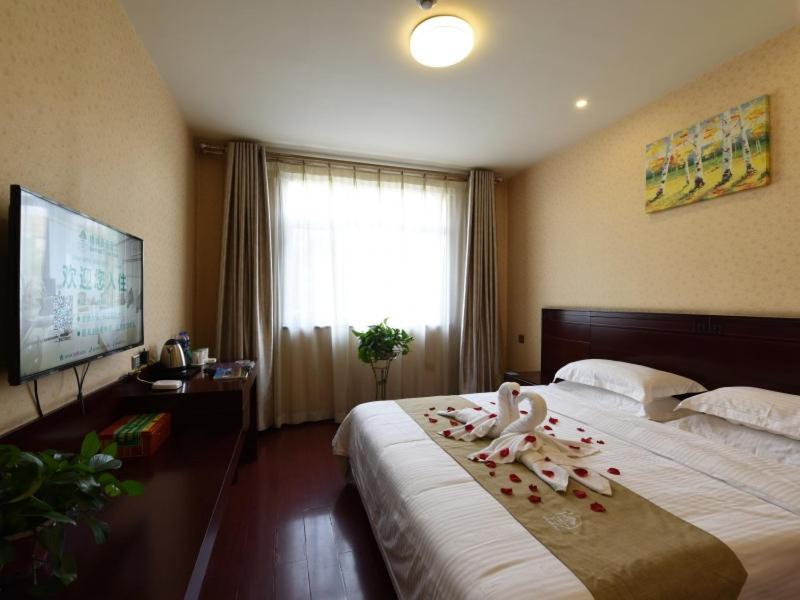 GreenTree Inn Shanxi JinZhong JieXiu Railway Station Express Hotel photo 2