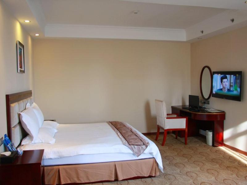 GreenTree Inn Guangdong Shantou Chengjiang Road Business Hotel photo 2