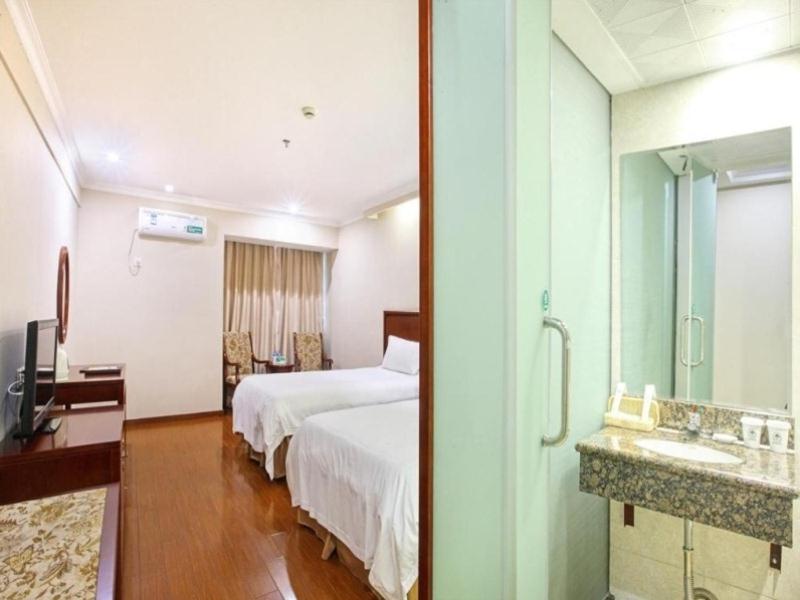 GreenTree Inn Anhui Huangshan Jiangjing District Tiandu Avenue Business Hotel photo 2
