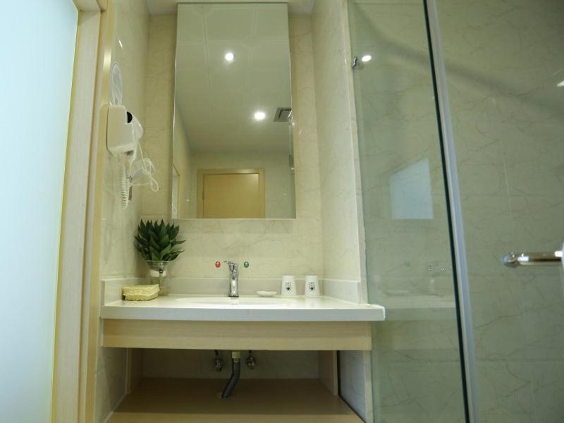 GreenTree Inn Tianjin Jinnan District Xianshui Guyuetan Express Hotel photo 2