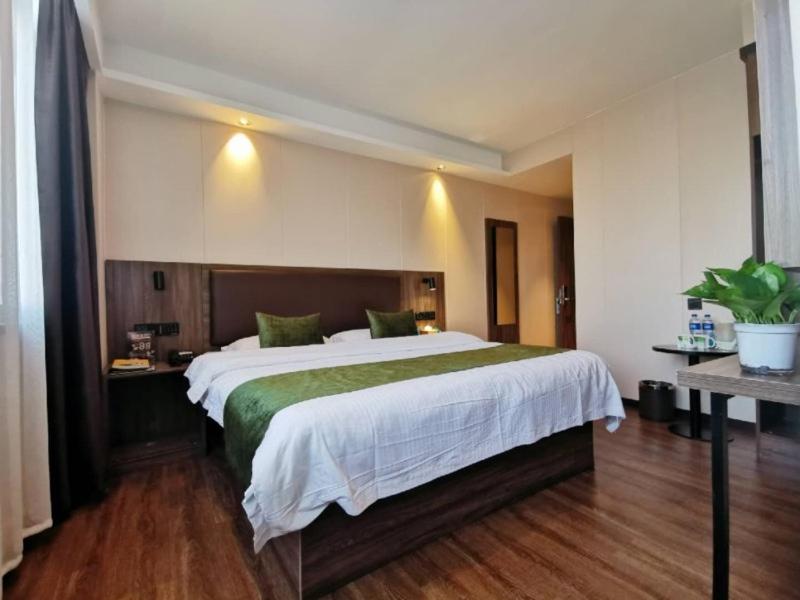 GreenTree Inn Anhui Lu’an Huoshan Yingjia Avenue Business Hotel photo 2