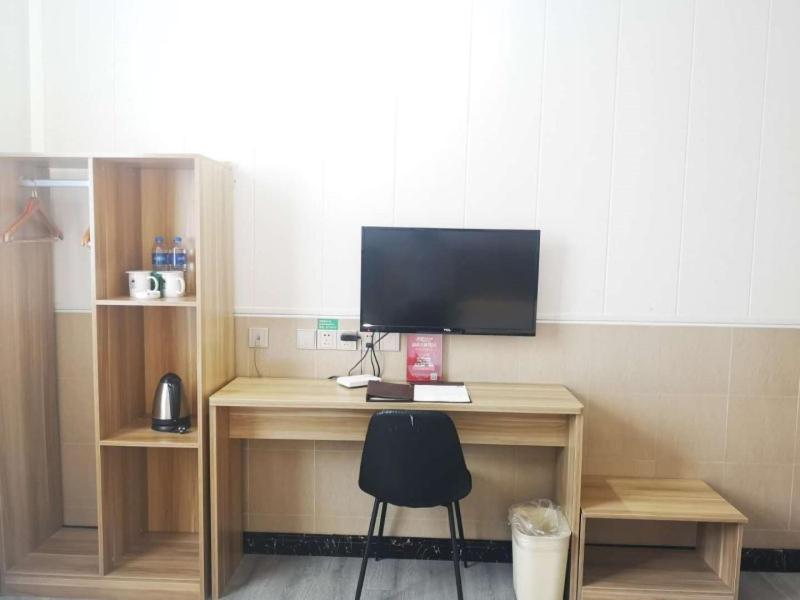 GreenTree Inn Nanjing Yuhuatai Scenic Spot China Gate Subway Station Express Hotel photo 4