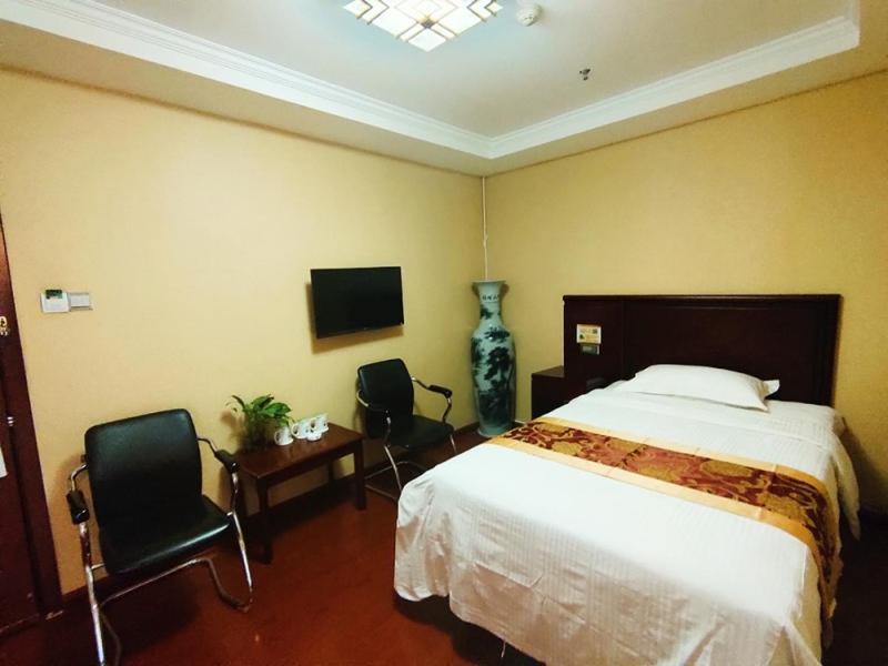 GreenTree Inn Hebei Xingtai Railway Station Business Hotel photo 1